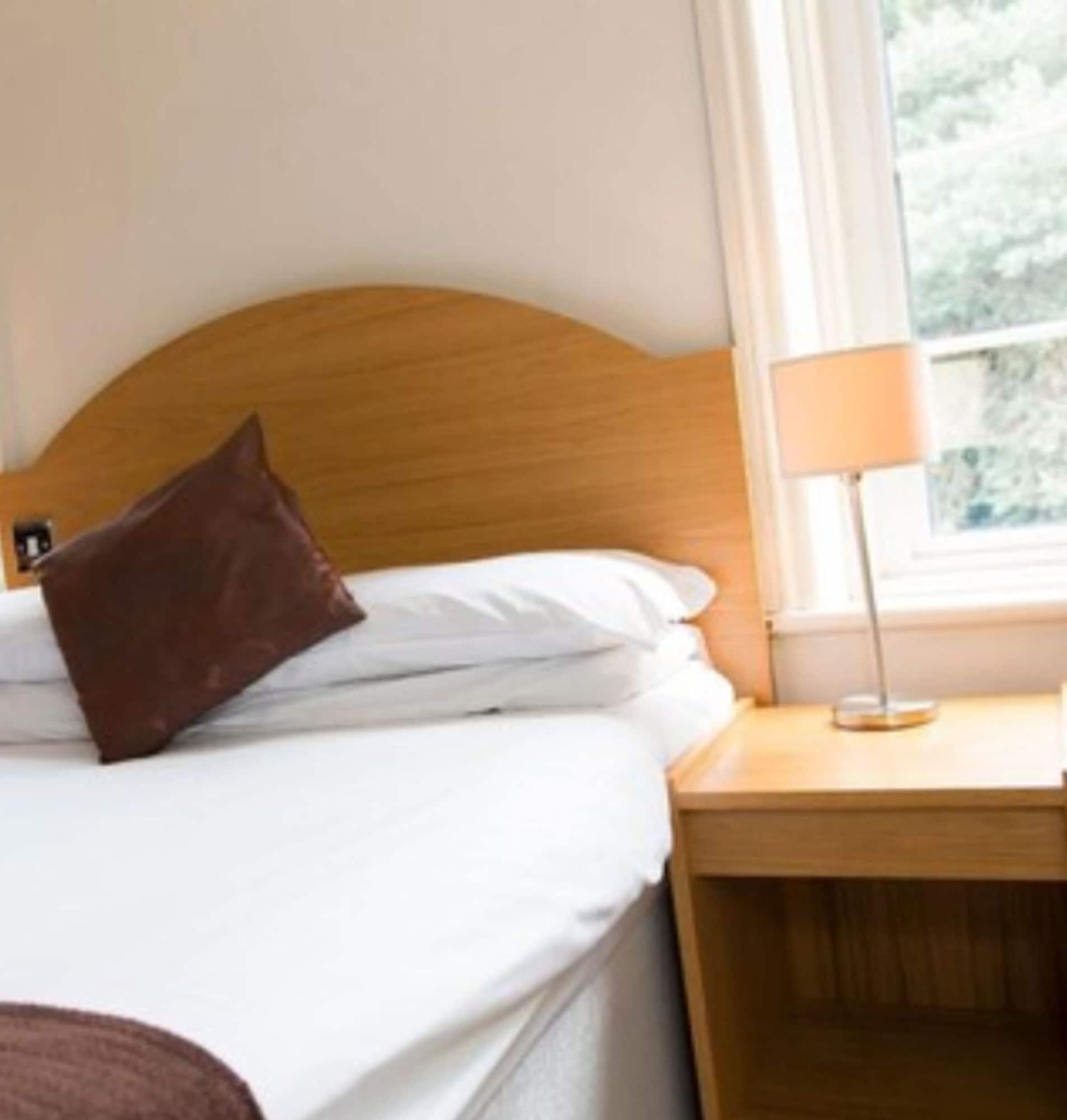 קרייסטצ'רץ' Avon Causeway Hotel מראה חיצוני תמונה