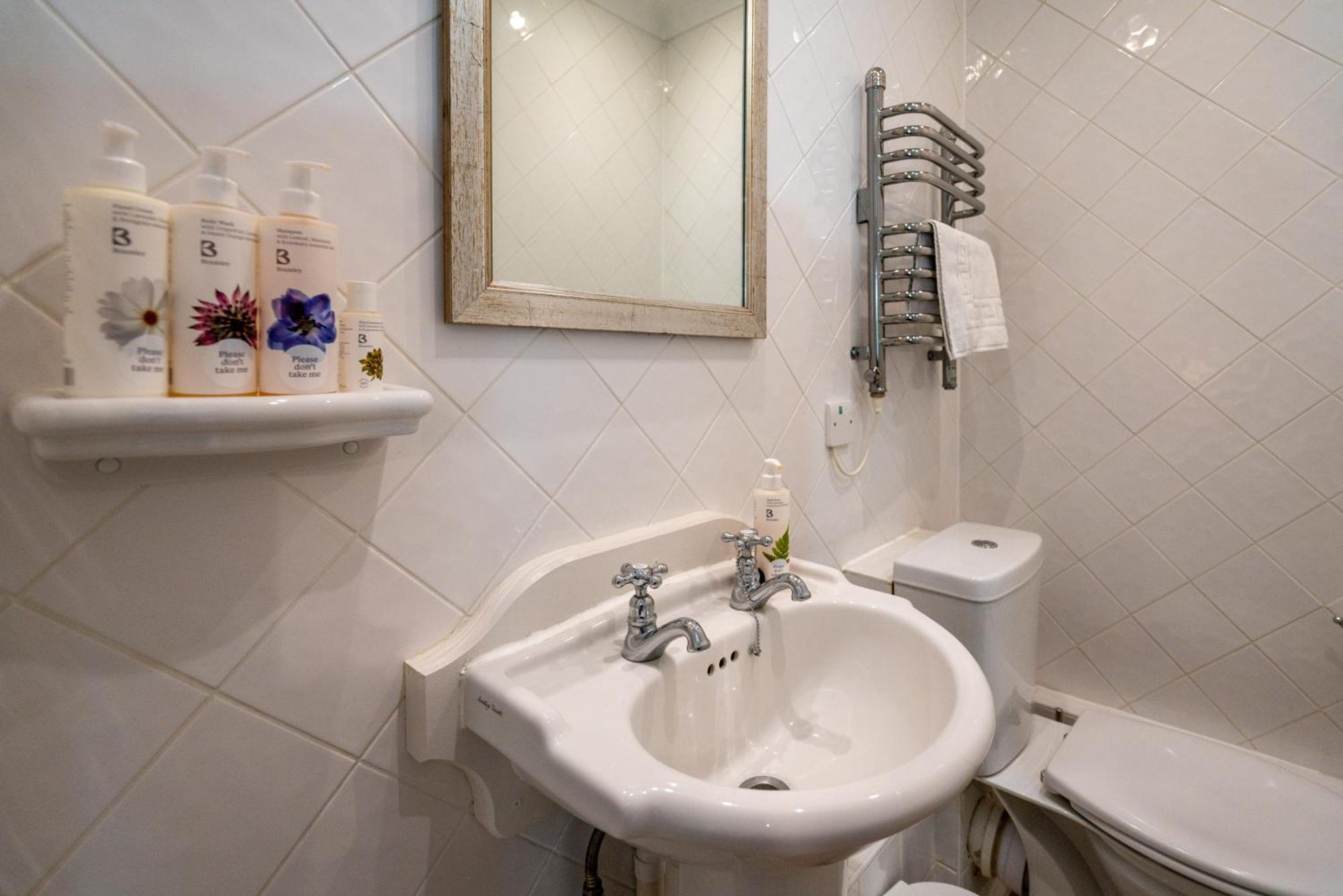 קרייסטצ'רץ' Avon Causeway Hotel מראה חיצוני תמונה